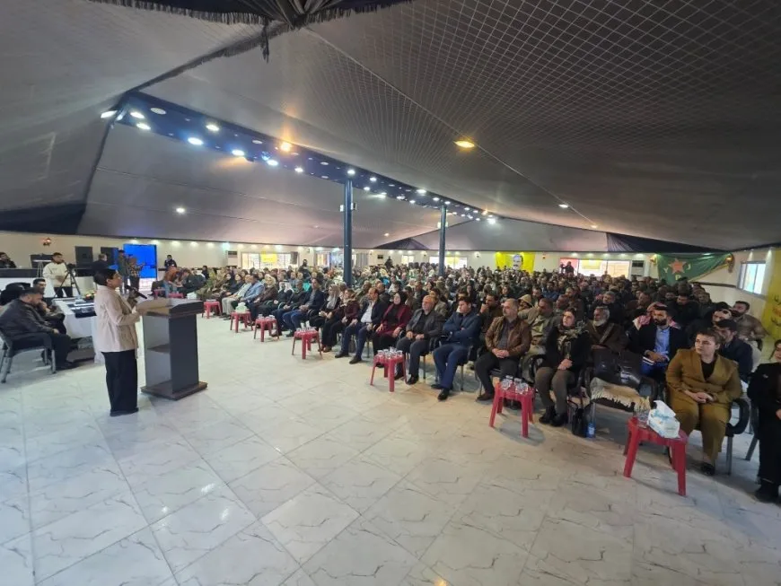 Konferansa Giştî ya Komînên Reqayê pêk hat