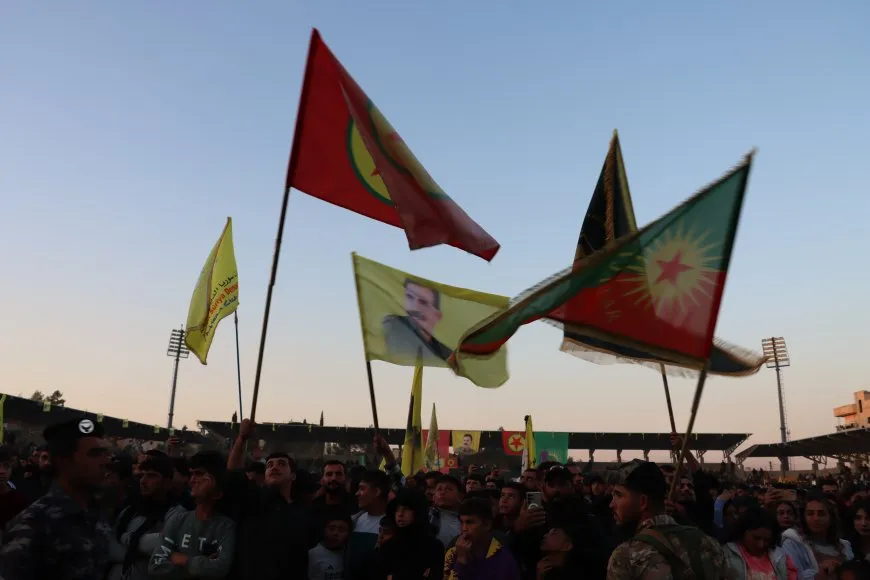 Bi dehhezaran şêniyên kantona Firatê 27’ê Mijdarê pîroz kir