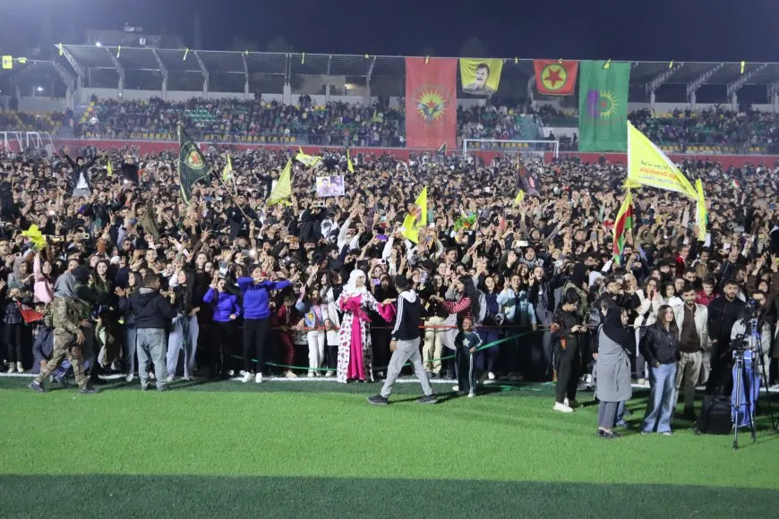 Bi dehhezaran şêniyên kantona Firatê 27’ê Mijdarê pîroz kir