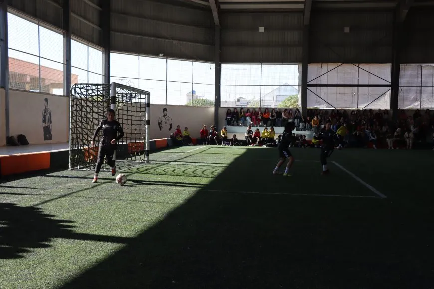 Bi boneya 25’ê Mijdarê de turnovaya futbolê ya jinên ciwan