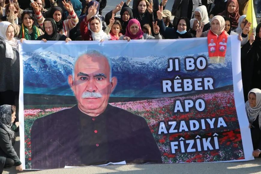 Şêniyên Hesekê û koçberan azadiya fîzîkî ya Rêber Abdullah Ocalan xwest