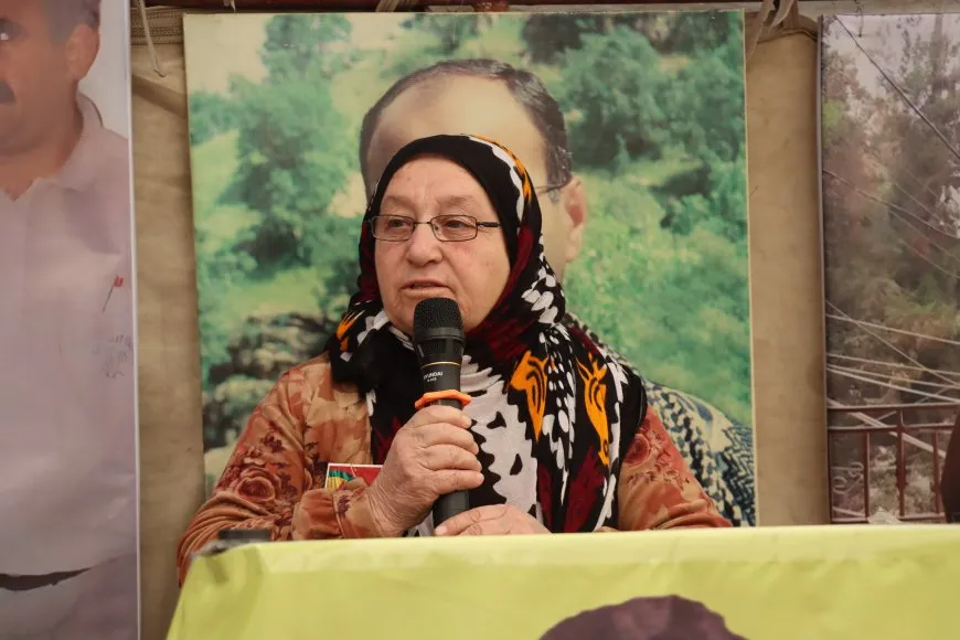 Sersaxî ji malbata endamê TEV-DEMˊê şehîd Hezarî re hat xwestin