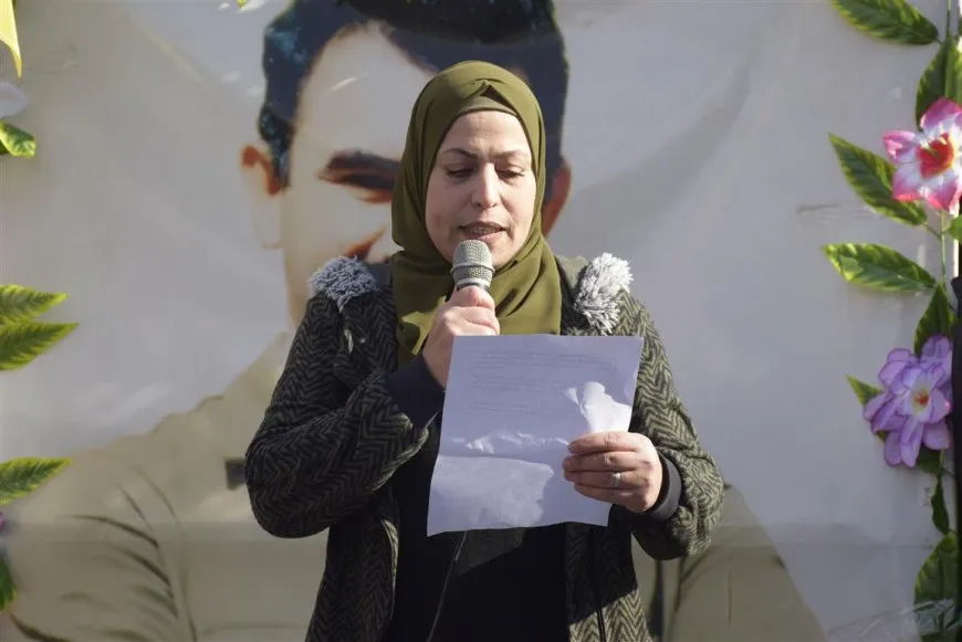 Gel li 2 bajaran meşiyan: Dem dema azadiya Rêber Apo ye
