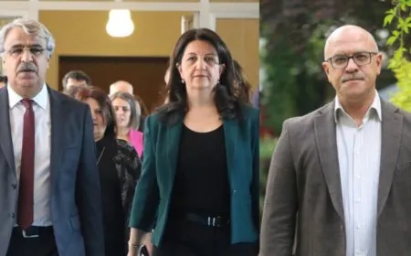 Rêber Apo: Em xwedî biryar û îradeya pêşxistina pêvajoyê ne