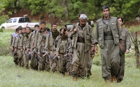 ˋPêdiviya serxistina pêvajoya aştiyê bi gavên rastîn ên destûrî heyeˊ