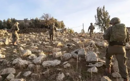 Îsraîlê li bakurê Quneytîrayê bendek danî