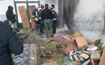 Ensar El Sune teqîna li mizgefteke Humsê girte ser xwe