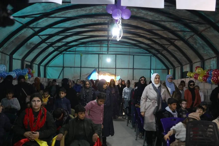 Şahiyek ji zarokên astengdar û koçber re hat lidarxistin