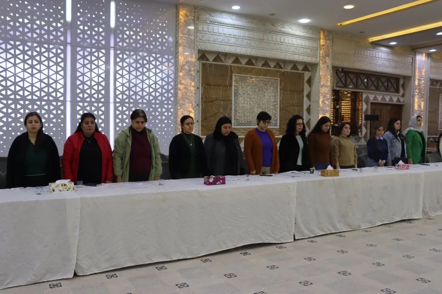 Çandên xwedawend, Jinên Qesrê, Satî û Jina Azad hatin nîqaşkirin