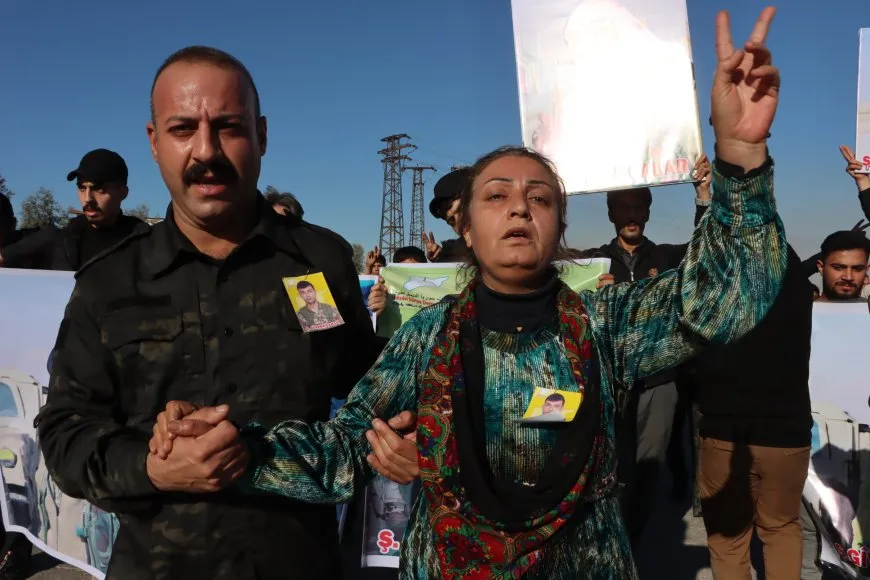 Xelkê Firatê şehîdek oxir kir, yek jî bi bîr anî