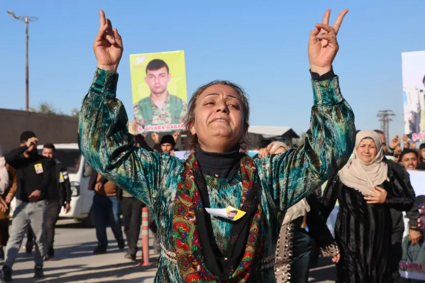 Xelkê Firatê şehîdek oxir kir, yek jî bi bîr anî