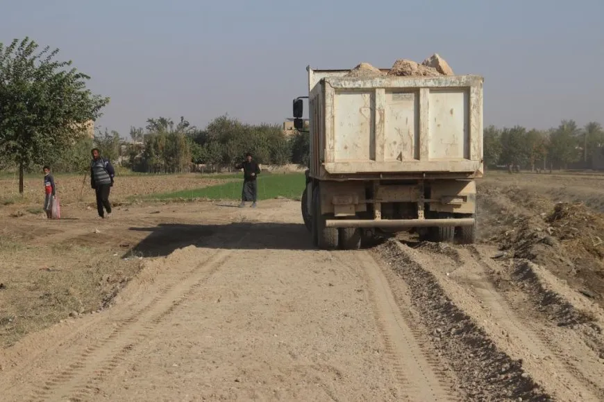 Projeya rêyên çandiniyê li gundewarên Dêrazorê dest pê kir