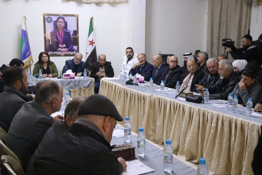 Li Helebê panela ’Diyaloga nîştimanî bingeha avakirina Sûriyeya nû ye’