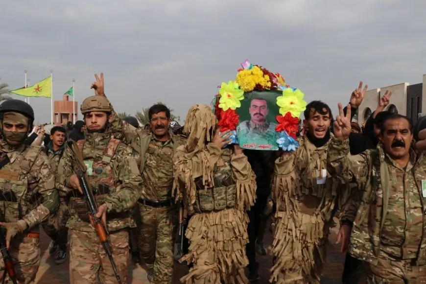 Bi merasîmekê şehîd Zagros spart axê