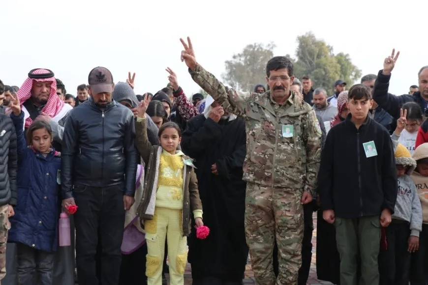 Bi merasîmekê şehîd Zagros spart axê