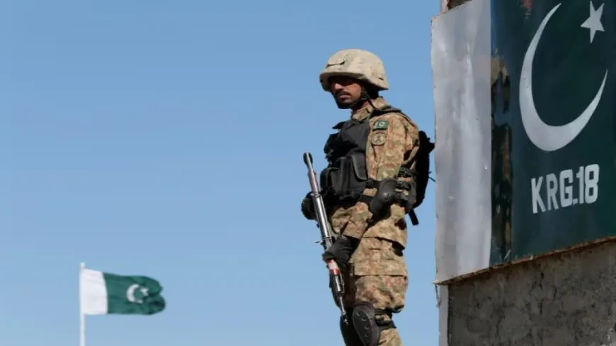6 leşkerên Pakistanê hatin kuştin