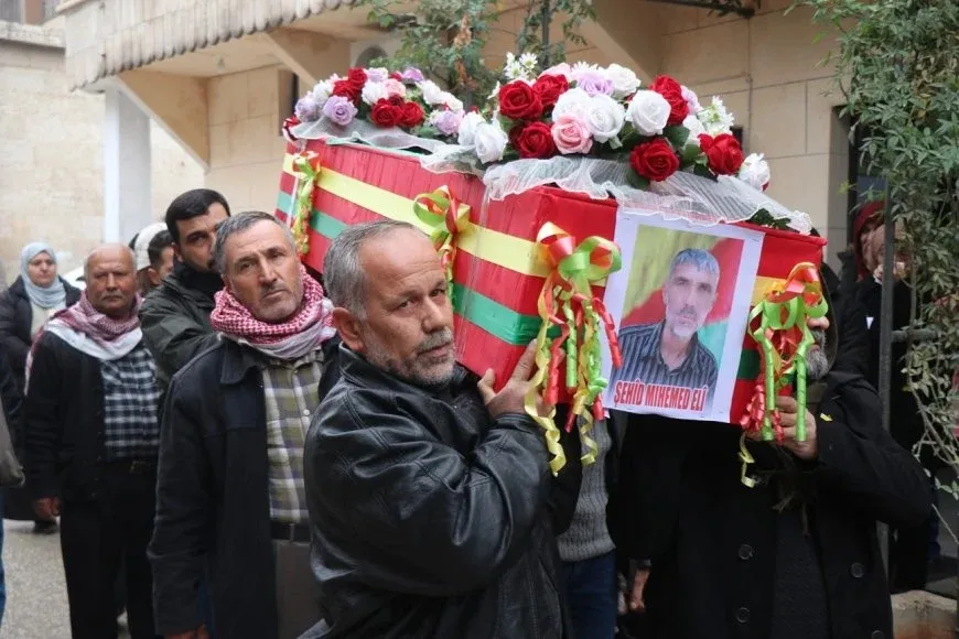 Mihemed Elî ku bi îşkenceyê hatibû şehîdkirin spartin axê