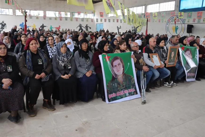 Bi sedan şêniyan sersaxî da malbata şehîd Azadî Helebce