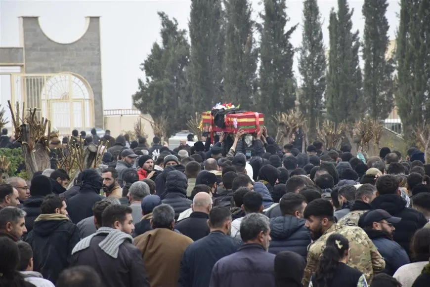 Li Dirbêsiyê şehîdekî QSDˊê hat oxirkirin