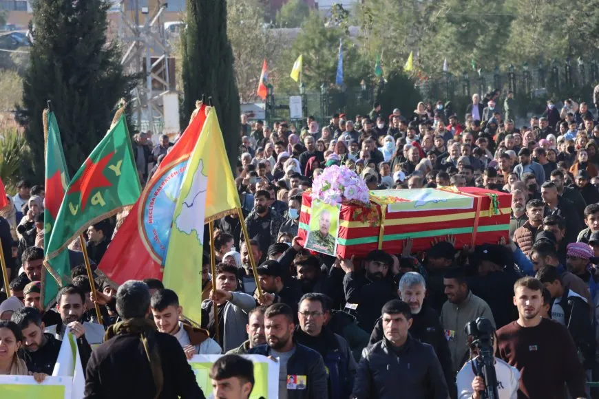 Gelê Firatê şervanekî QSD`ê oxir kir û gerîlayek bi bîr anî