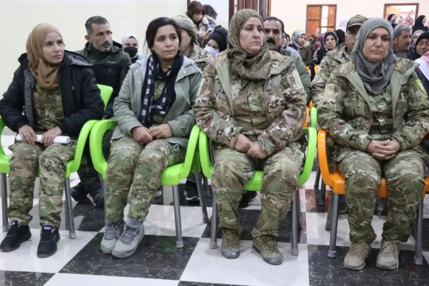 Li Tebqa û Reqayê 300 şehîd hatin bibîranîn