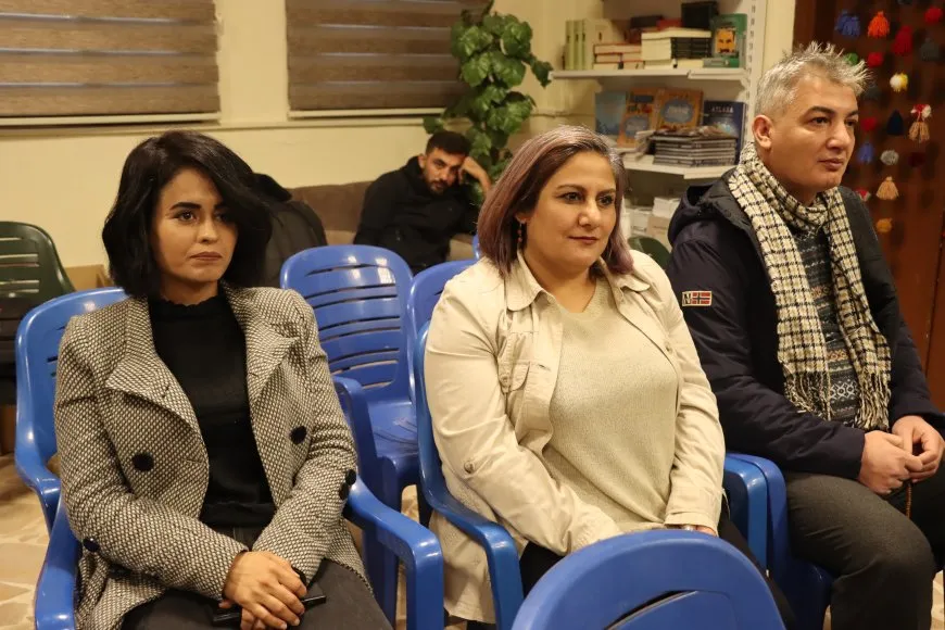 Romana "Dengvedana Êşan" hat îmzekirin