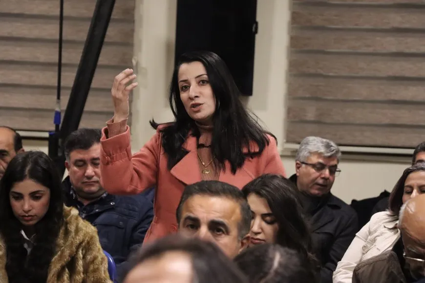 Romana "Dengvedana Êşan" hat îmzekirin