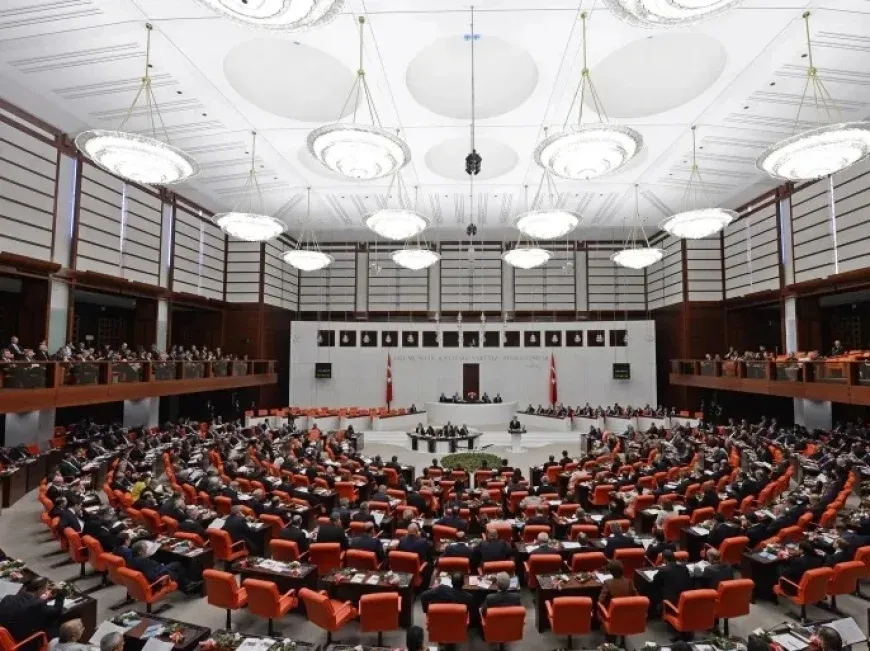 Rewşenbîr: Bêcidiyeta dewleta Tirk derfetên pêkanîna aştiyê dixetimîne