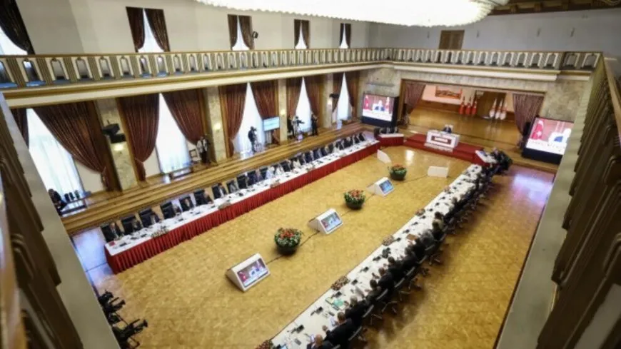 Xebatên Komîsyona Meclîsa Tirkiyeyê du mehan hate dirêjkirin