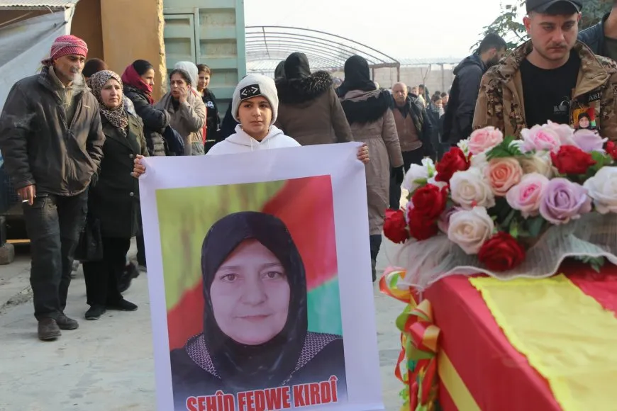 Şêniyên Şêxmeqsûd û Eşrefiyê cenazeyê Fedwa El Kurdî spart axê