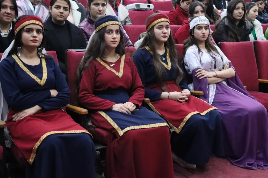  Jinên Ciwan konferansa `Jin û Rêbertî` li dar xist