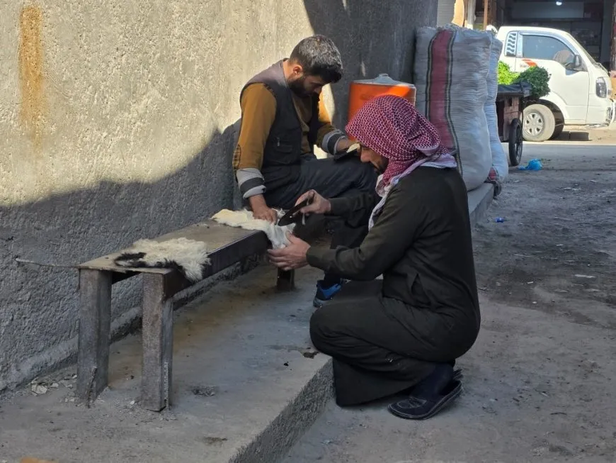 Çêkirina kurkan li Reqayê: Pîşeya li hember demê ber xwe dide
