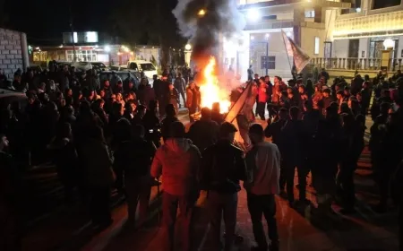 Koçberên Efrîn û Şehbayê li hemberî êrişên taxên Helebê; bertek nîşan dan