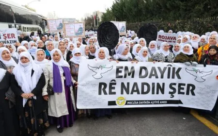 Dayikên Aştiyê li Enqereyê bang kirin: Bila Hakan Fîdan îstîfa bike