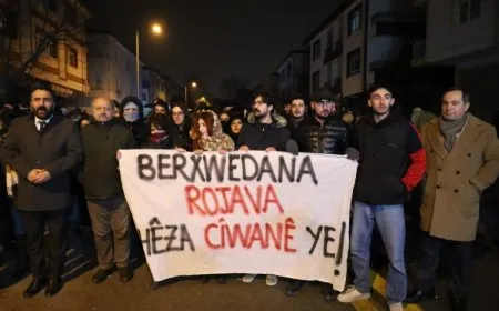 ˋRojava xeta sor a Kurdan eˊ