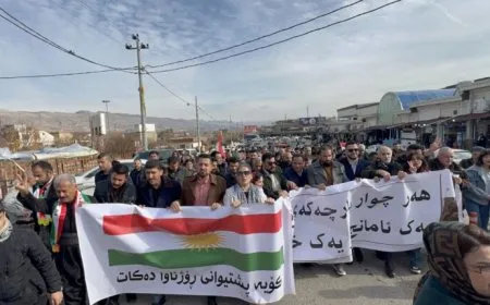 Başurê Kurdistanê ji bo piştgiriya Rojava meş hat lidar xistin