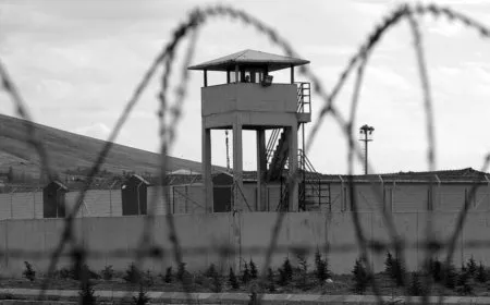 Girtiyên Apoyî ji bo Rojava banga ‘serhildanê’ kir