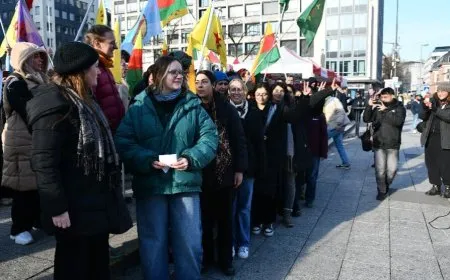 Karwana duyemîn a ji bo Rojava ji Darmstadtê ber bi Frankfurtê ve bi rê ket