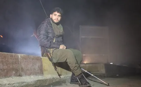 Ciwanê ku her du lingên wî felc in jî tevlî seferberiyê bûye
