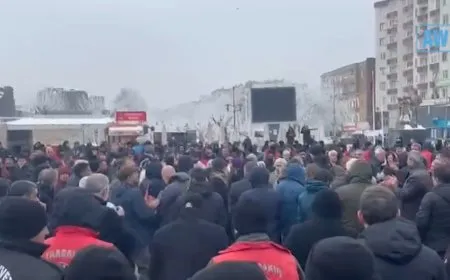 Polisên Tirk nobeda ji bo Rojava asteng kir