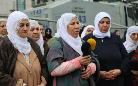 Dayik ber Balyozxaneya Îsraîlê bang kirin: Korîdorê vekin