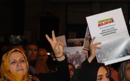Li Amed û Îzmîrê meş û daxuyanî