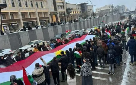 Tevahî gelê Başûr roja înê bo Rojava diherike qadan