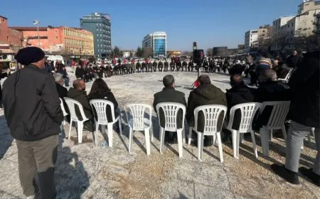 Nobeta ji bo Rojava ya li Amedê: Em bi gelê xwe serbilind in
