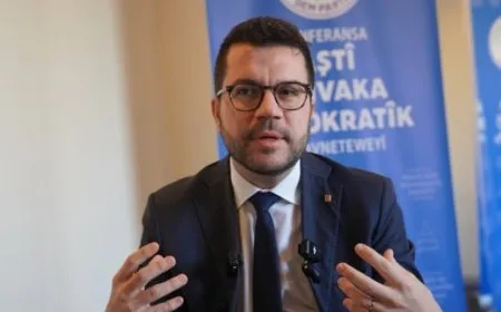 Serokkomarê Katalonyayê yê berê: Divê mafê Kurdan ê siyasî bê naskirin