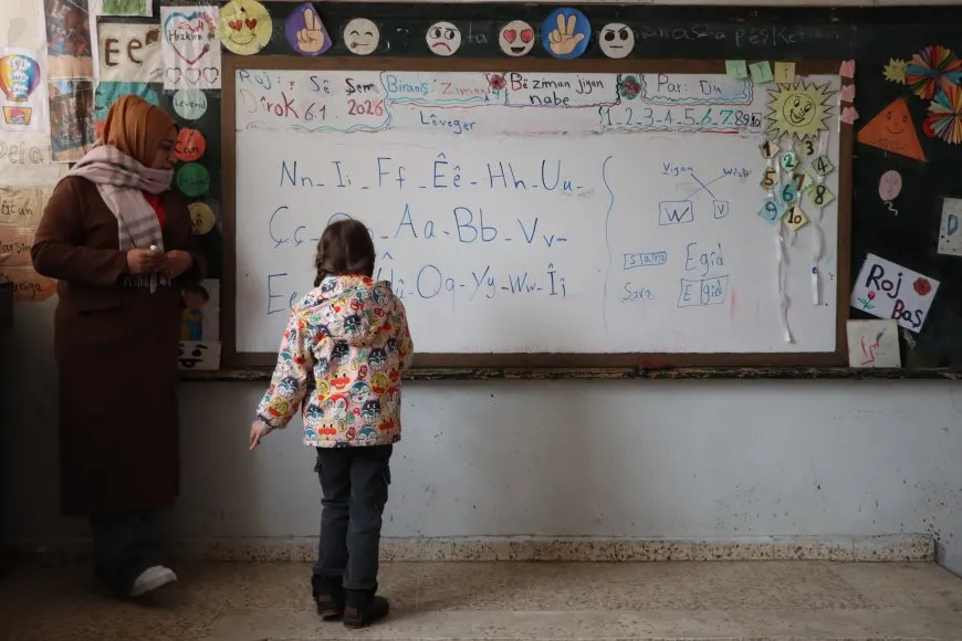 Li kantona Cizîrê dê rojên şemiyê jî perwerde bê dayîn