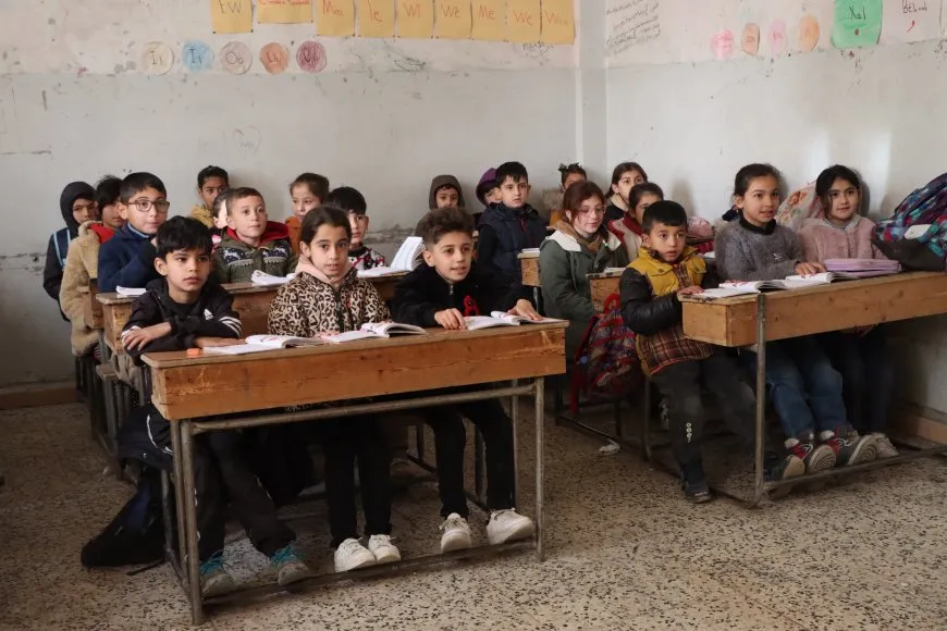Li kantona Cizîrê dê rojên şemiyê jî perwerde bê dayîn