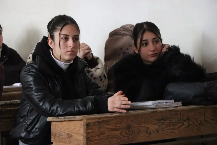 Li kantona Cizîrê dê rojên şemiyê jî perwerde bê dayîn