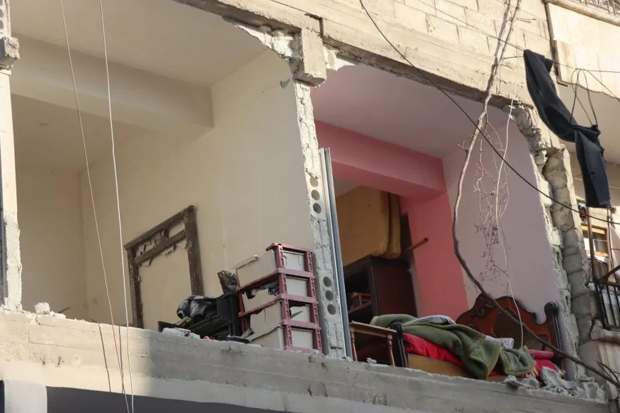 Di êrişên li dijî taxên Helebê de zirarên mezin çêbûn