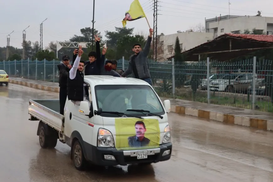Li bajarên Cizîrê gel û ciwan ji bo Helebê li ser pêyan in